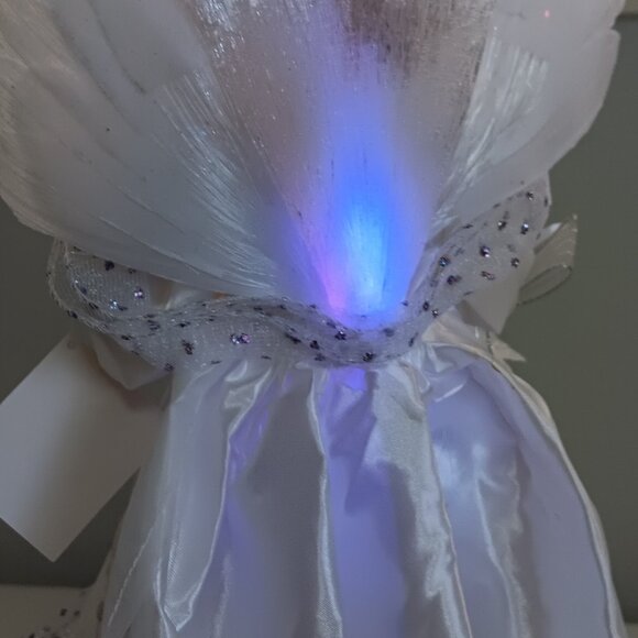 17' Lighted Fiber Optic Angel Tree Topper Ornament - Picture 6 of 6